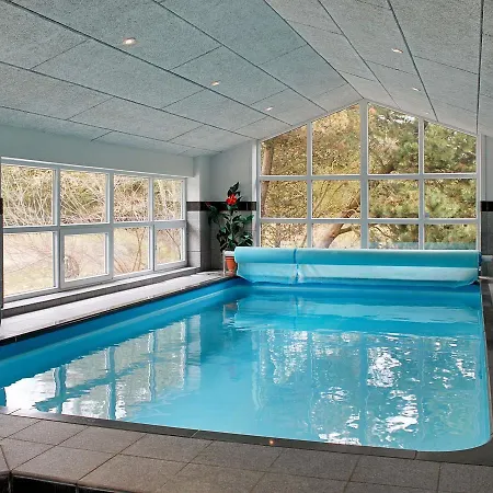 Five-bedroom Holiday In Romo 2