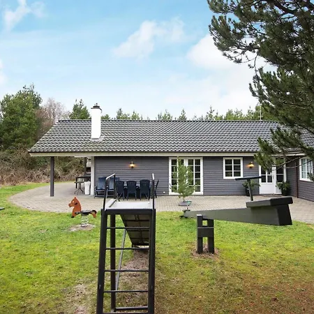 Five-bedroom Holiday In Romo 2 *